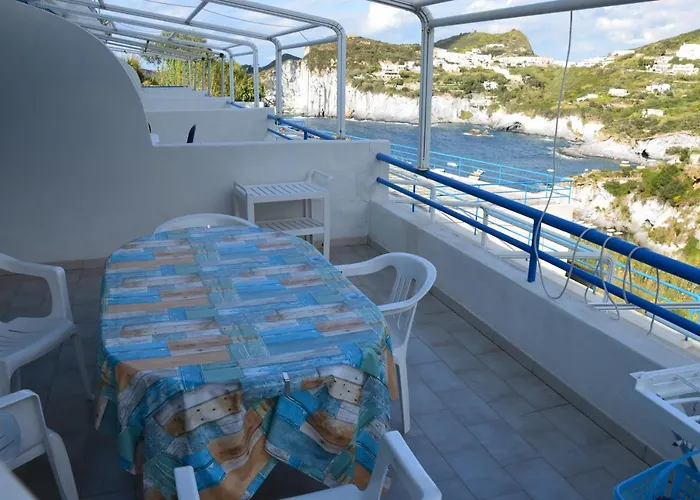 Ponza Holiday Homes - Cala Feola